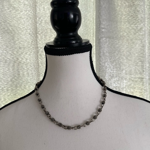 Premier Designs Silver-Toned Necklace & Bracelet - Picture 2 of 9